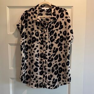 Karlie Black and Cream Patterned Blouse NWOT